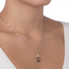 PINGENTE VIVARA CHAGALL COM QUARTZO FUMÊ EM OURO BRANCO