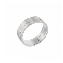 ALIANÇA HSTERN CODE EM OURO BRANCO E DIAMANTE