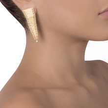 BRINCO HSTERN MISCIGENS COM DIAMANTE EM OURO