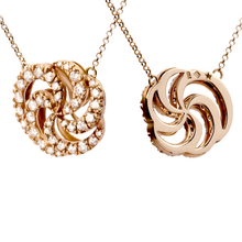 COLAR HSTERN ÍRIS COM DIAMANTES EM OURO