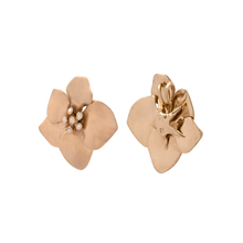 PINGENTE HSTERN FLOR COM DIAMANTES COGNAC EM OURO