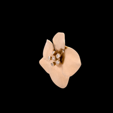 PINGENTE HSTERN FLOR COM DIAMANTES COGNAC EM OURO